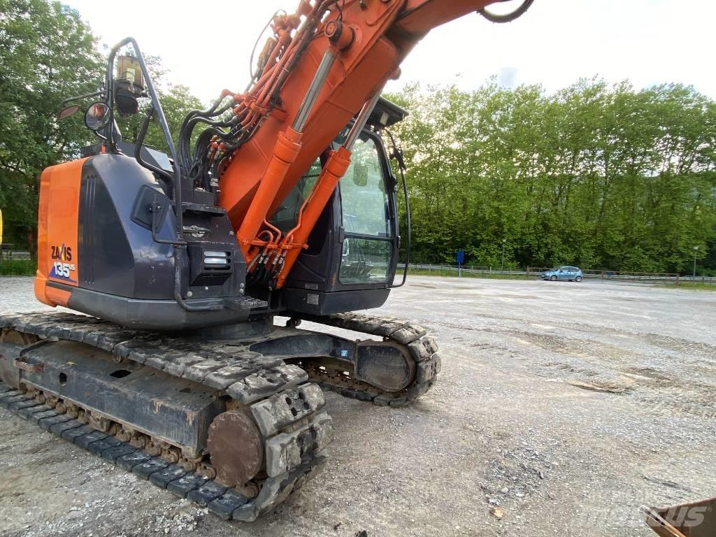 Hitachi ZX 135 US-6 Lánctalpas kotrók