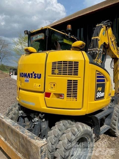 Komatsu PW 98 MR-11 Gumikerekes kotrók