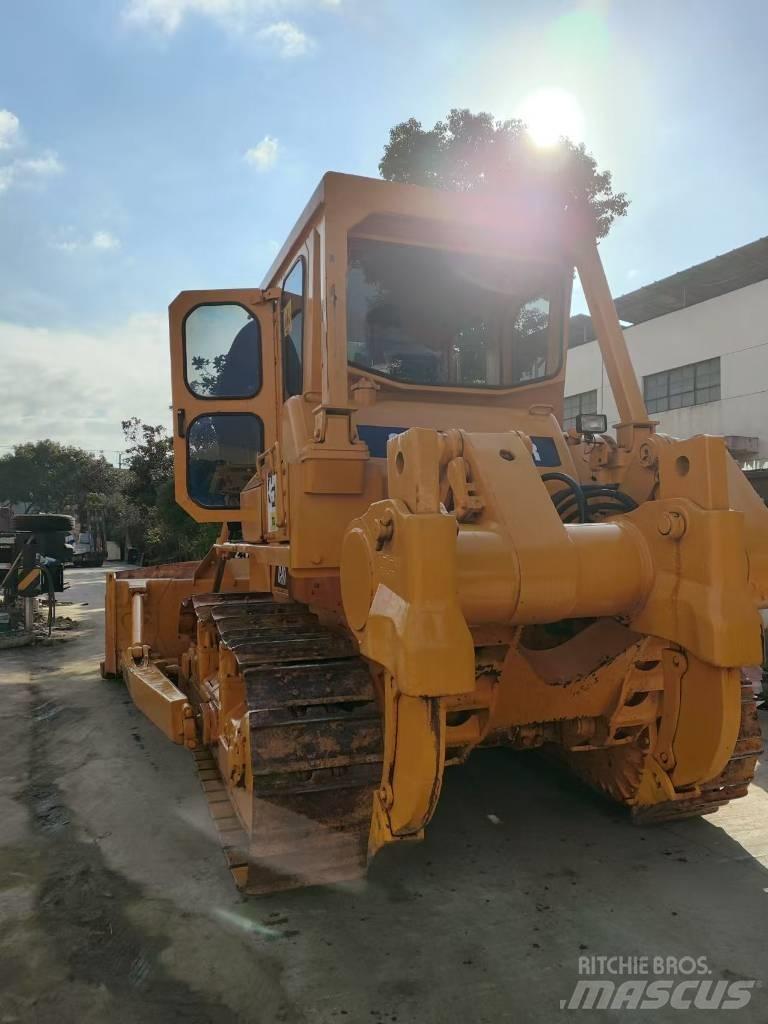CAT D7G lánctalpas dózerek