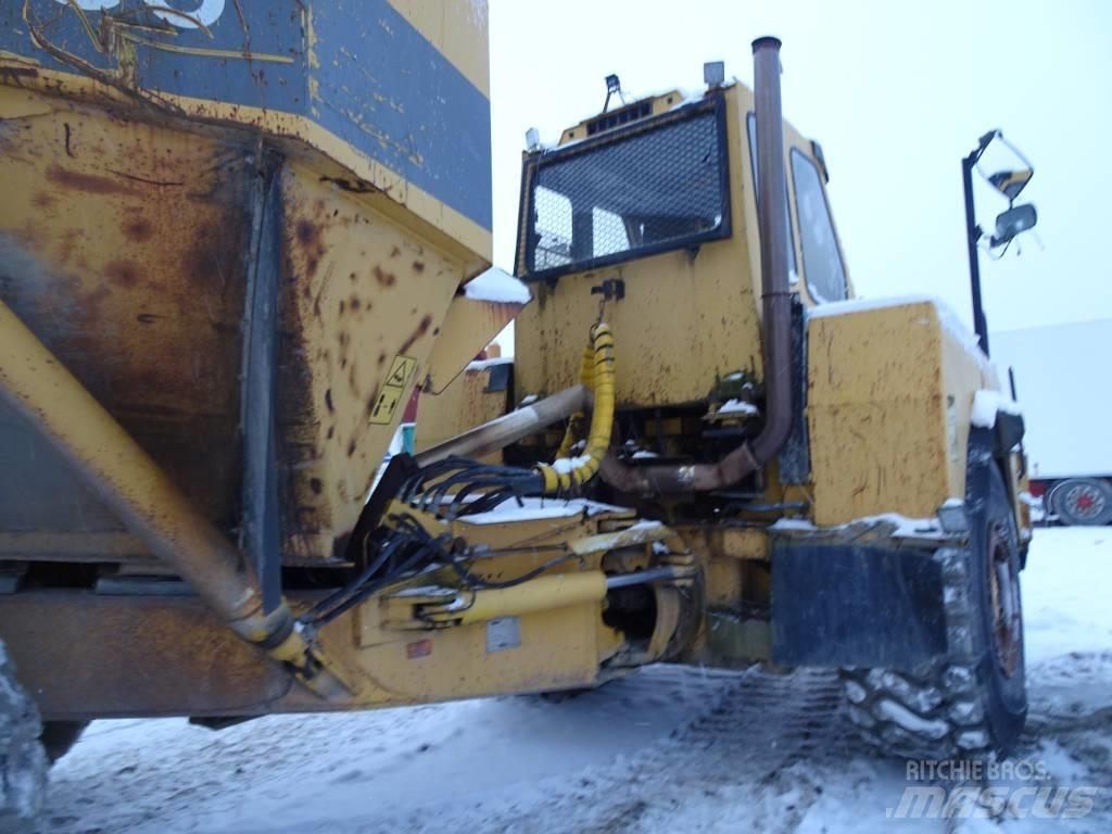 Moxy MT 36 Csuklósdömperek