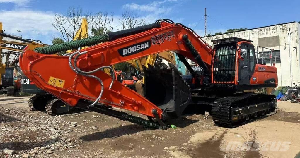 Doosan DX340 Lánctalpas kotrók