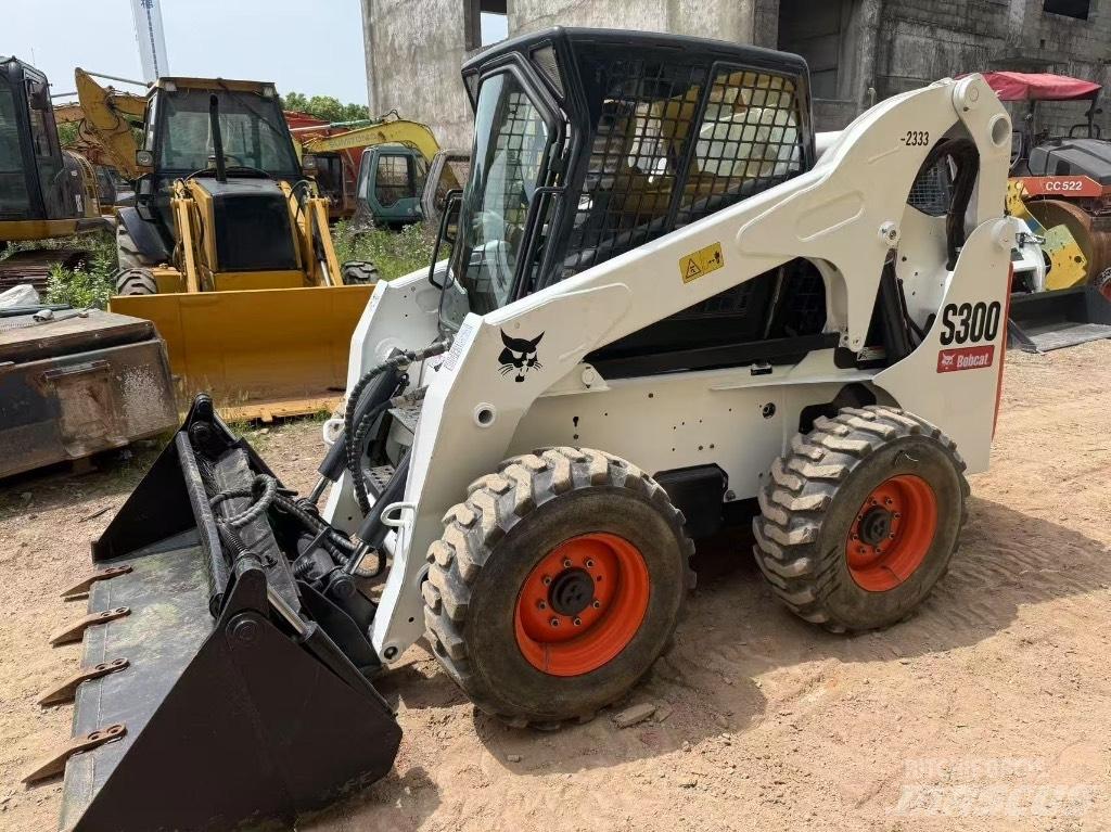 Bobcat S 300 Kompaktrakodók