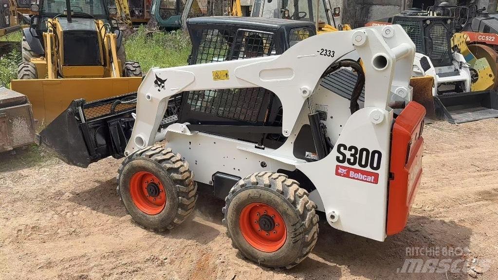 Bobcat S 300 Kompaktrakodók