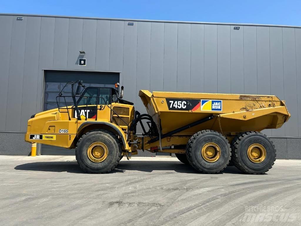 CAT 745 C Csuklósdömperek