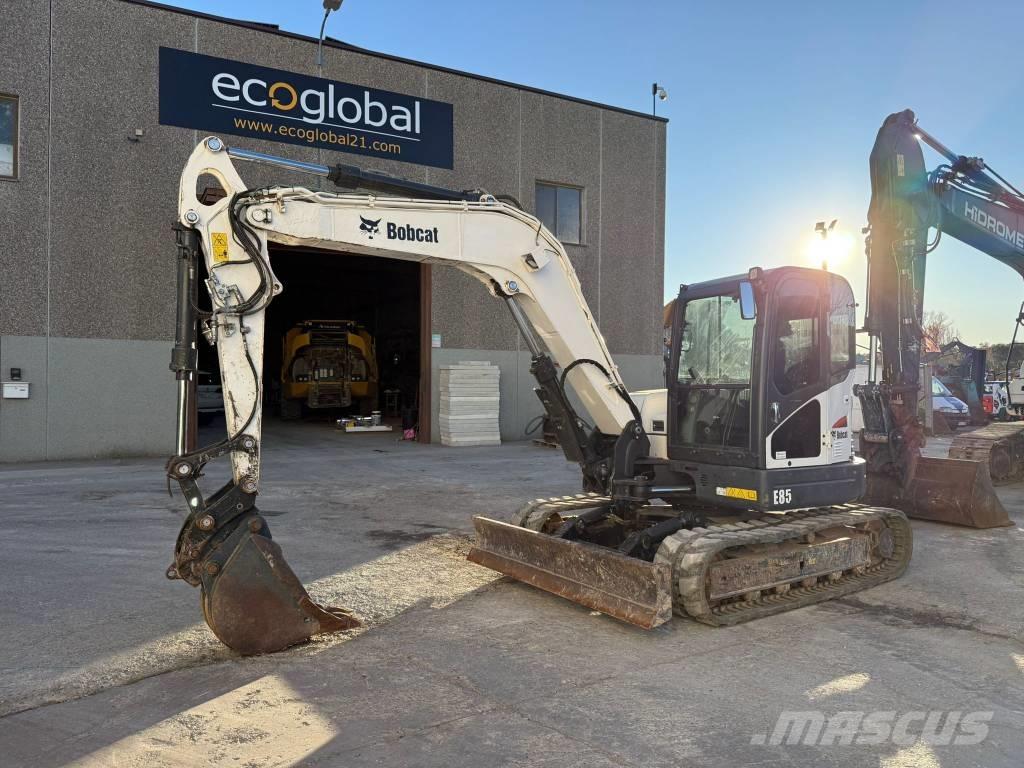 Bobcat E 85 Közepes (midi) kotrók 7 t - 12 t
