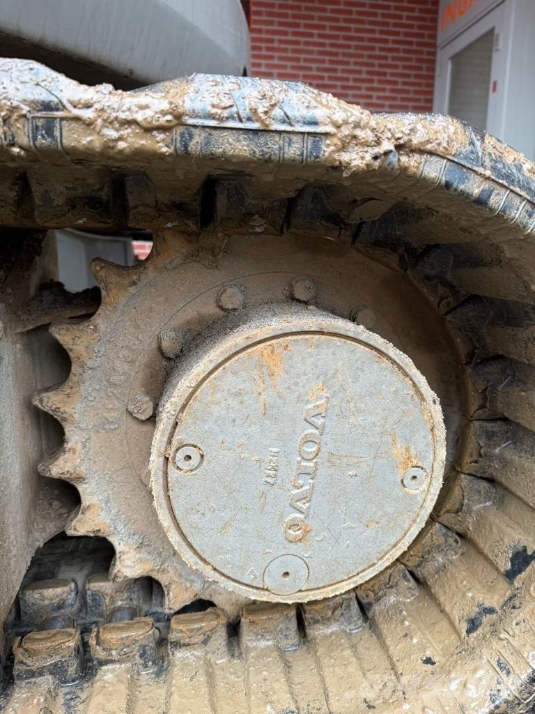 Volvo ECR 88 PLUS Közepes (midi) kotrók 7 t - 12 t