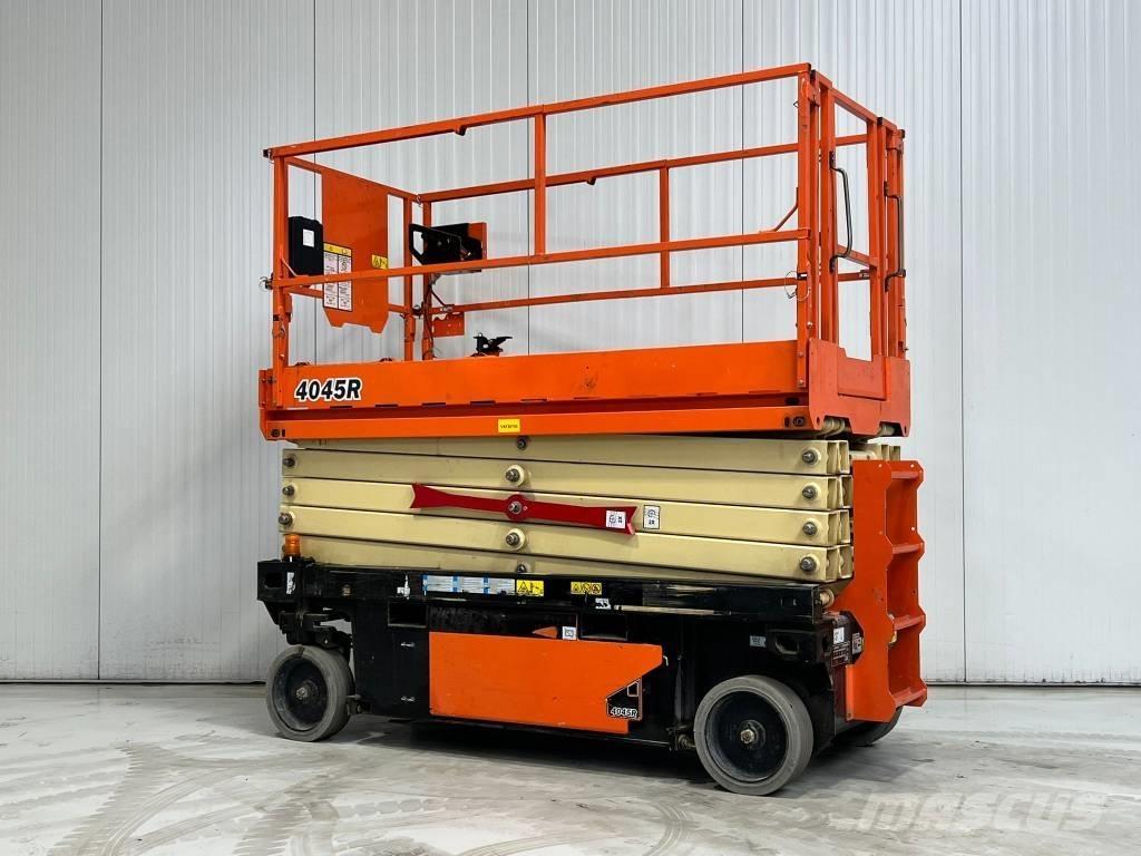 JLG 4045R Ollós emelők