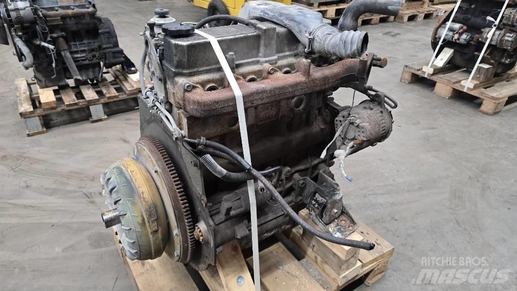 Mitsubishi S4S Motorok