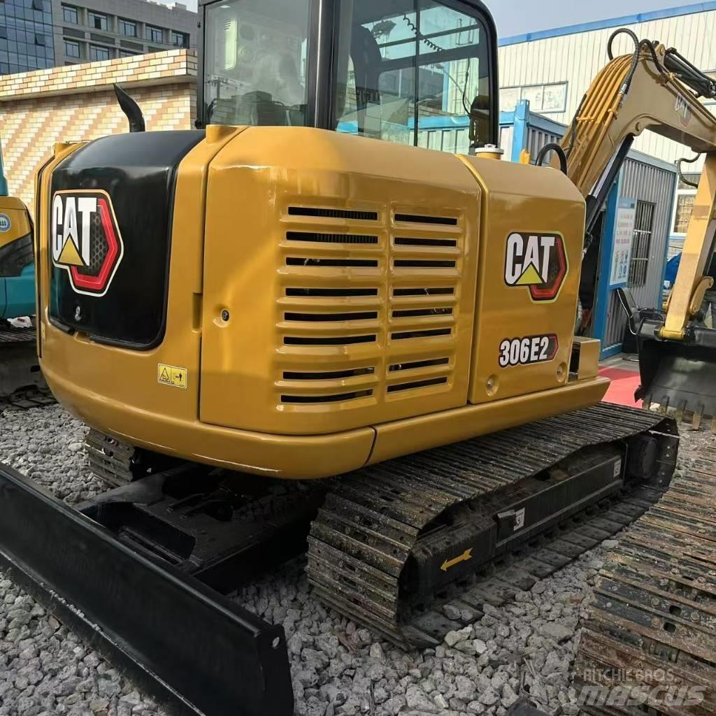 CAT 306E Lánctalpas kotrók