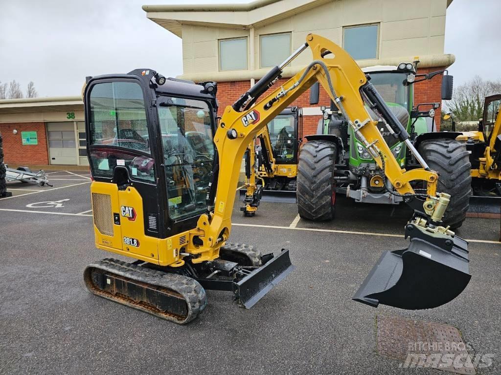 CAT 301.8 Mini kotrók < 7t