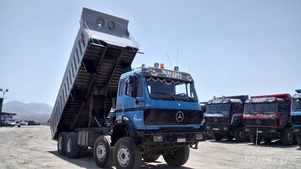 Mercedes-Benz 3535 Billenő teherautók