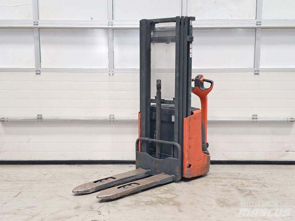 Linde L12 Gyalogkíséretű targonca