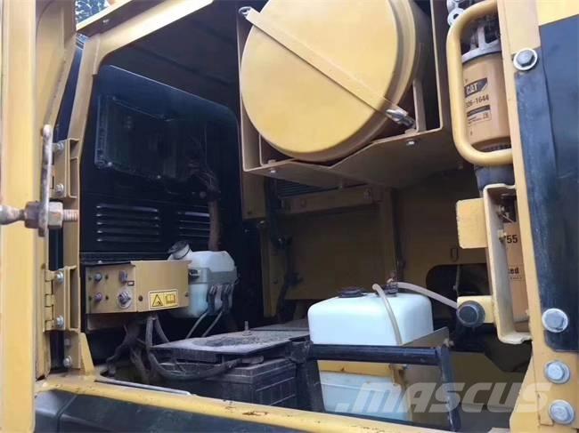 CAT 345 D L Lánctalpas kotrók