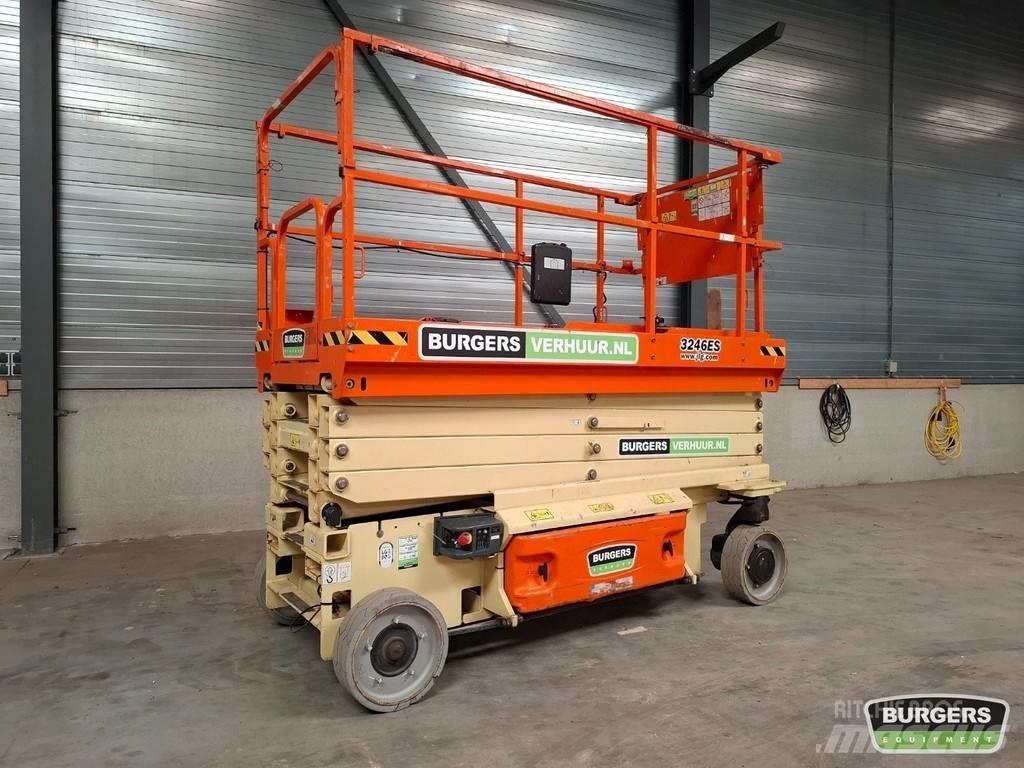 JLG 3246ES Ollós emelők