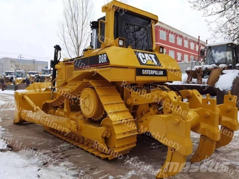 CAT D 8 R lánctalpas dózerek