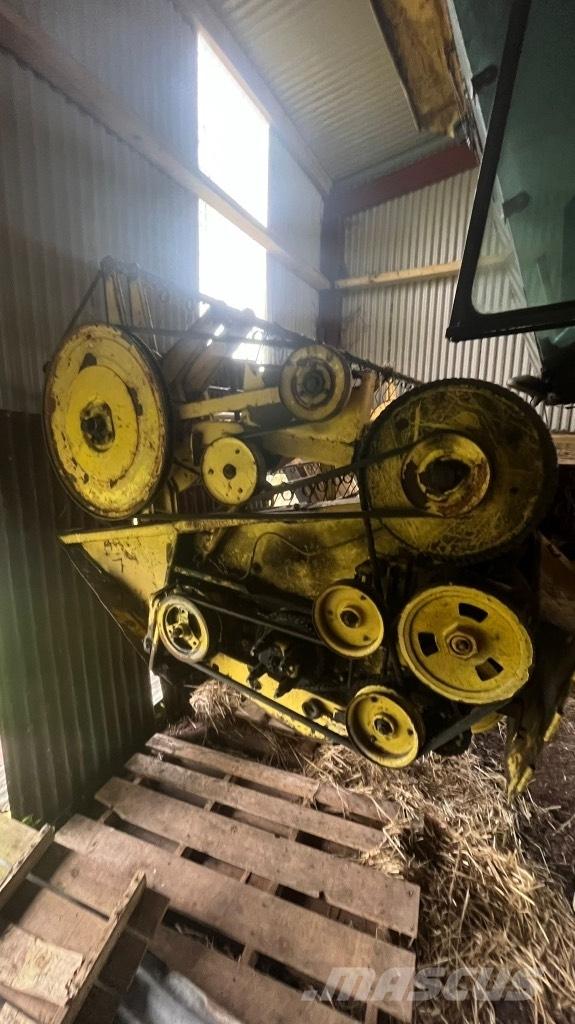 New Holland 8050 Kombájnok