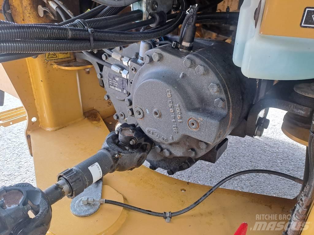 CAT 918 M Gumikerekes homlokrakodók