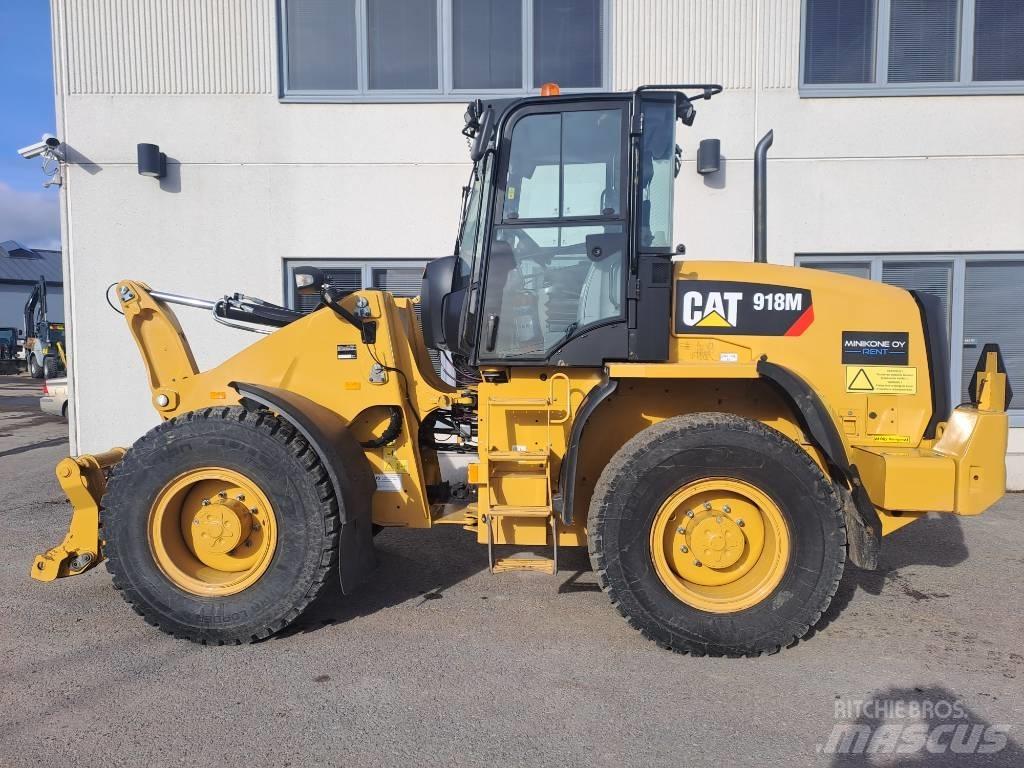 CAT 918 M Gumikerekes homlokrakodók