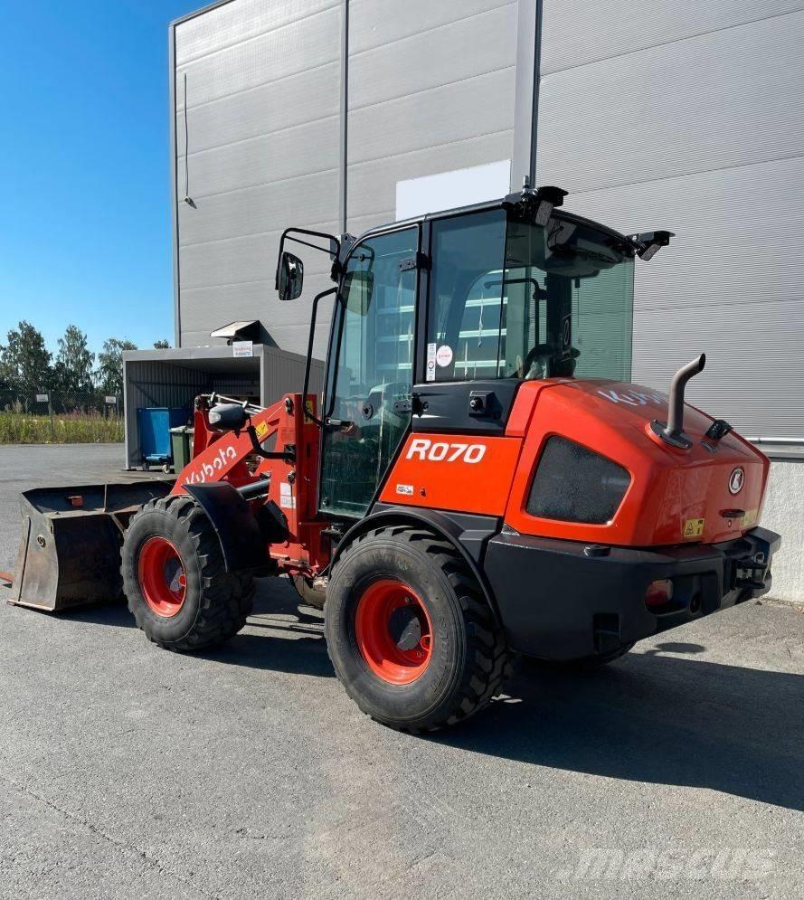 Kubota R 070 HW Gumikerekes homlokrakodók