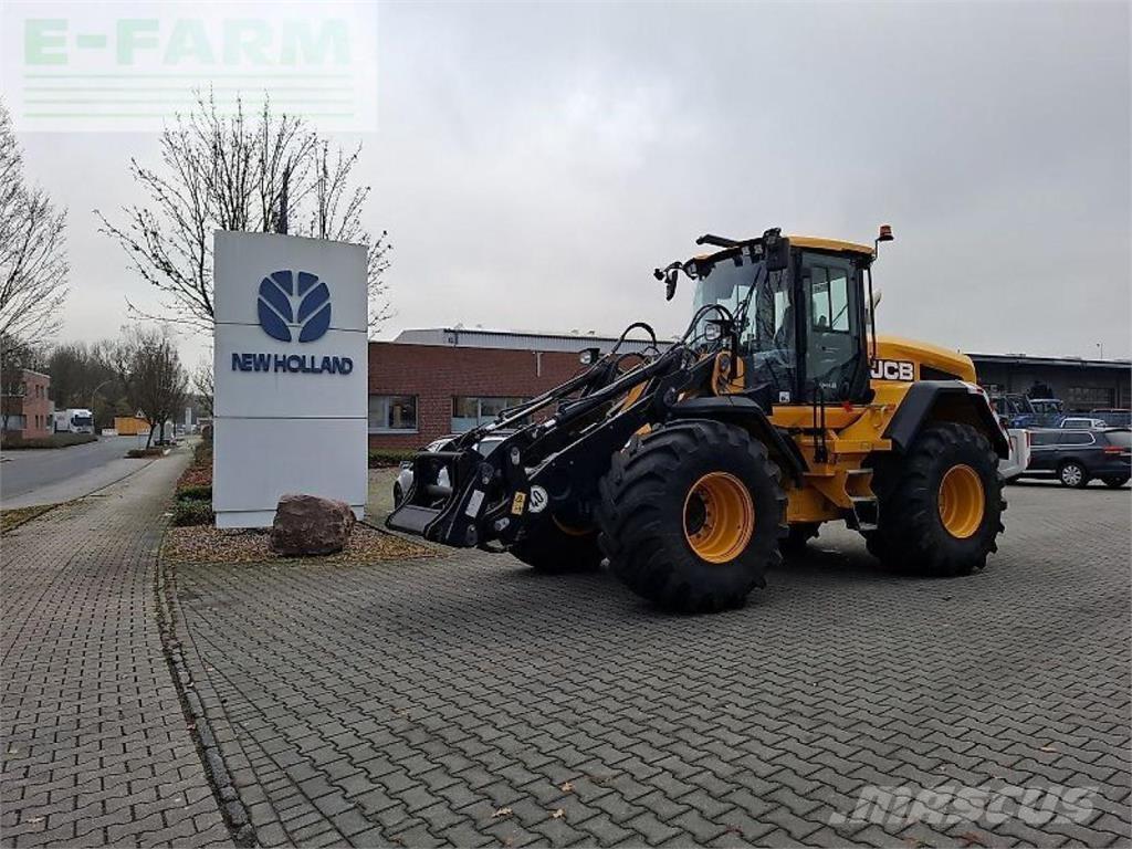 JCB 427 agri Mini kotrók < 7t