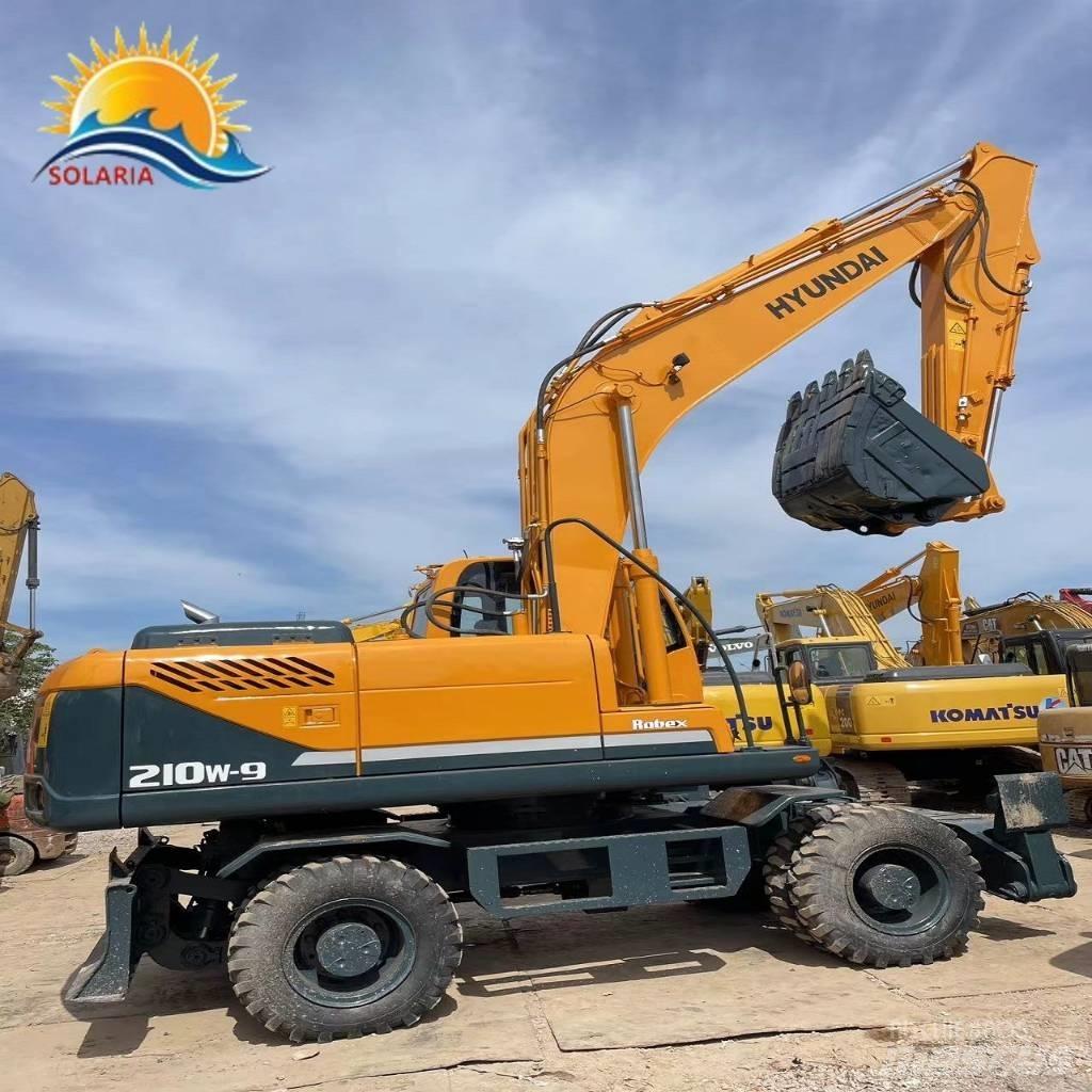 Hyundai R210W-9 Gumikerekes kotrók