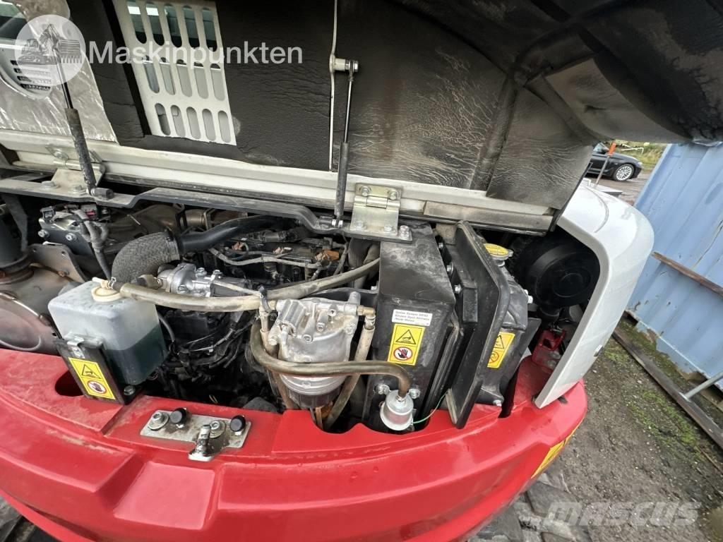 Takeuchi TB 280 FR Közepes (midi) kotrók 7 t - 12 t