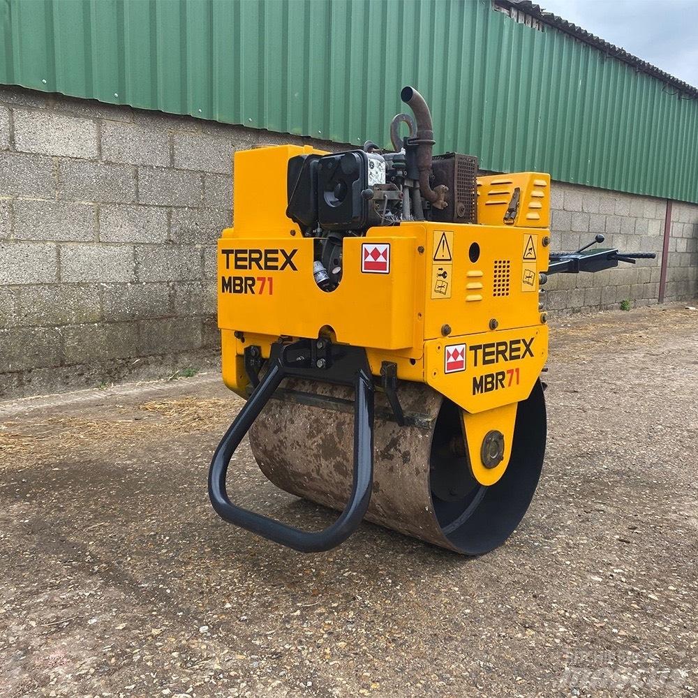 Terex MBR71B Egydobos hengerek
