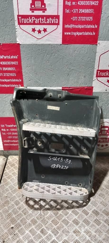 Scania R 440  1854228 Vezetőfülke és belső tartozékok