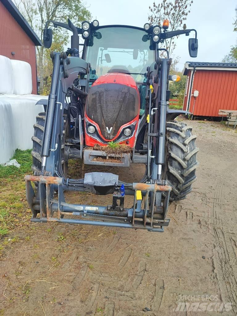 Valtra A 75 Traktorok