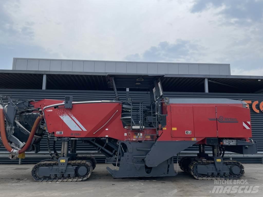 Wirtgen W 250 Aszfalt marók