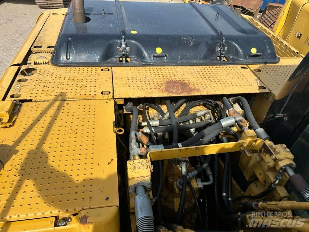 CAT 320 D L Lánctalpas kotrók