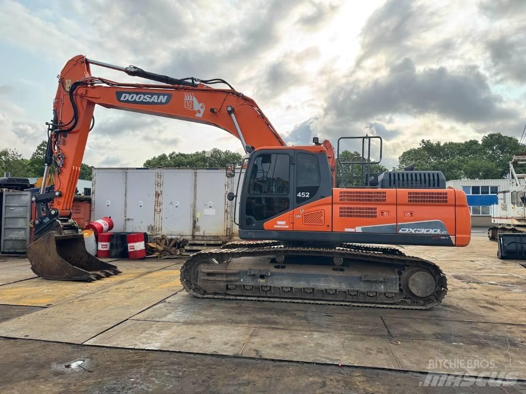 Doosan DX 300 LC-5 Lánctalpas kotrók