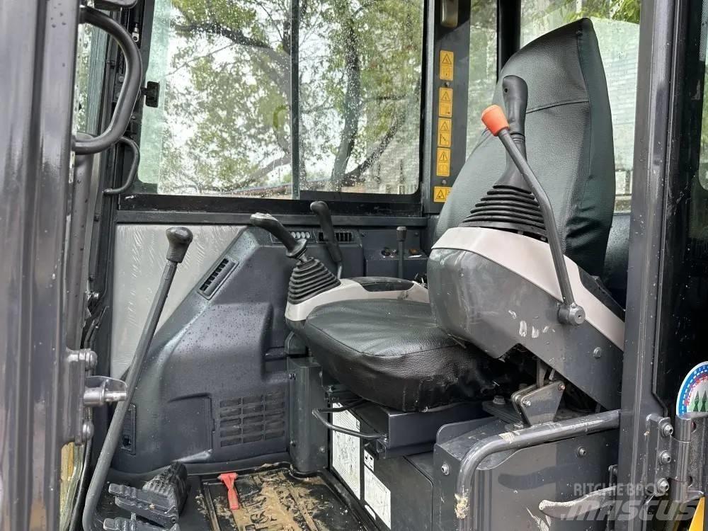 Komatsu PC 56-7 Mini kotrók < 7t