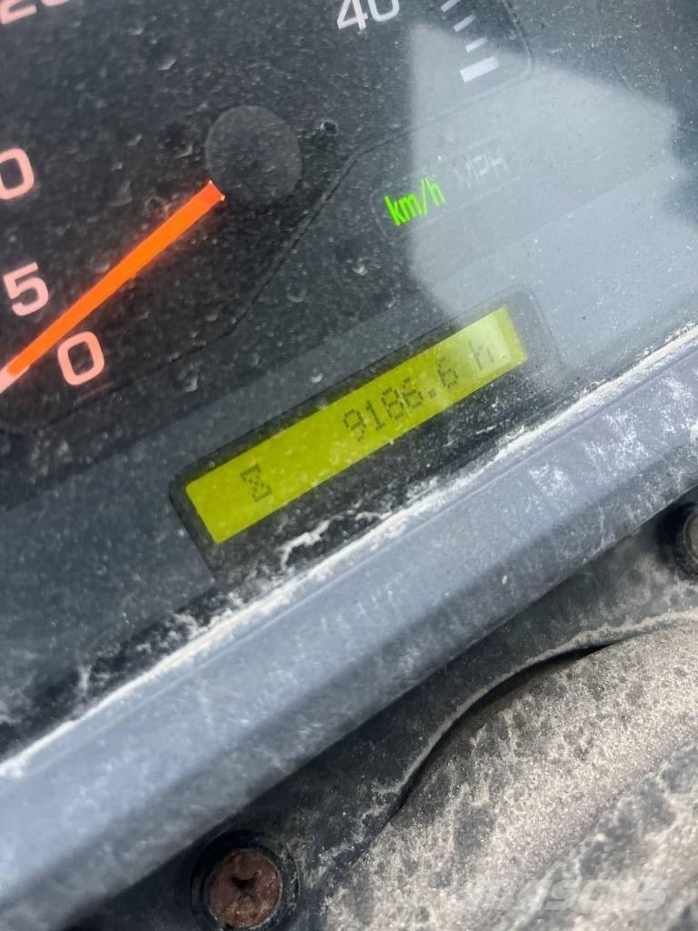 Komatsu WA 250 PZ-5 Gumikerekes homlokrakodók