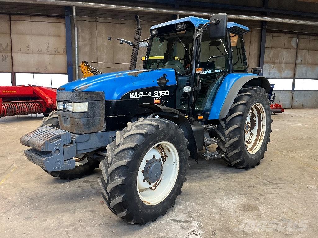 New Holland 8160 Traktorok