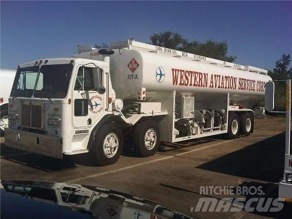 Kenworth L700 Tartályos teherautók