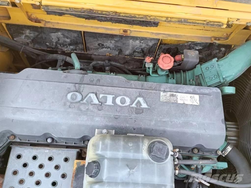 Volvo EC 480 Lánctalpas kotrók