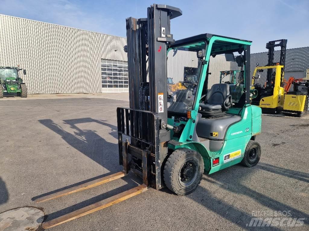 Mitsubishi FD30N Tolóoszlopos targonca