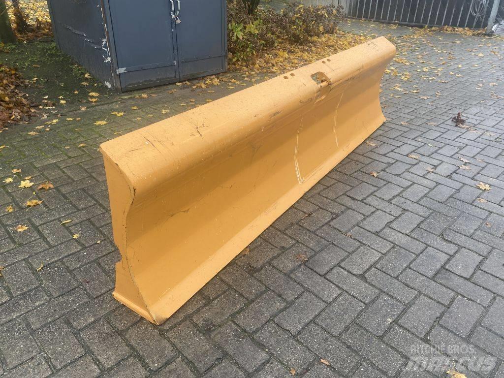 CASE DOZER BLADE Tolólapok