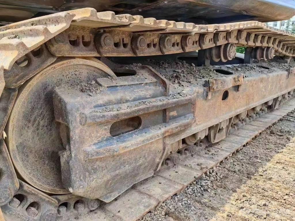 Doosan DX 300 Lánctalpas kotrók