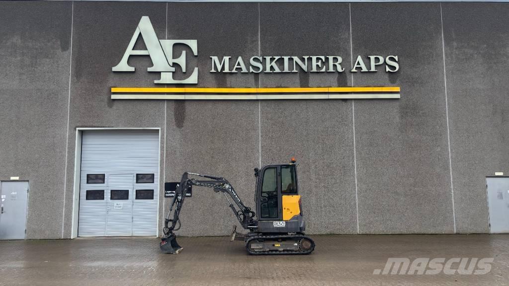 Volvo ECR 25 D Mini kotrók < 7t