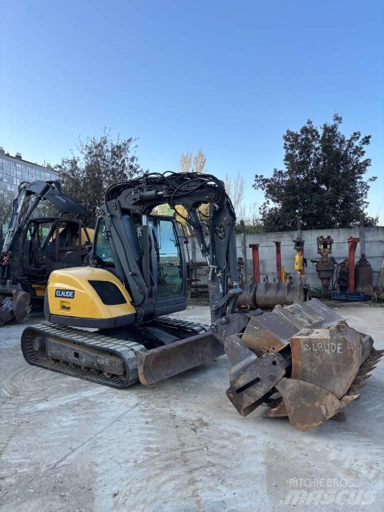 Mecalac 8 M CR Közepes (midi) kotrók 7 t - 12 t