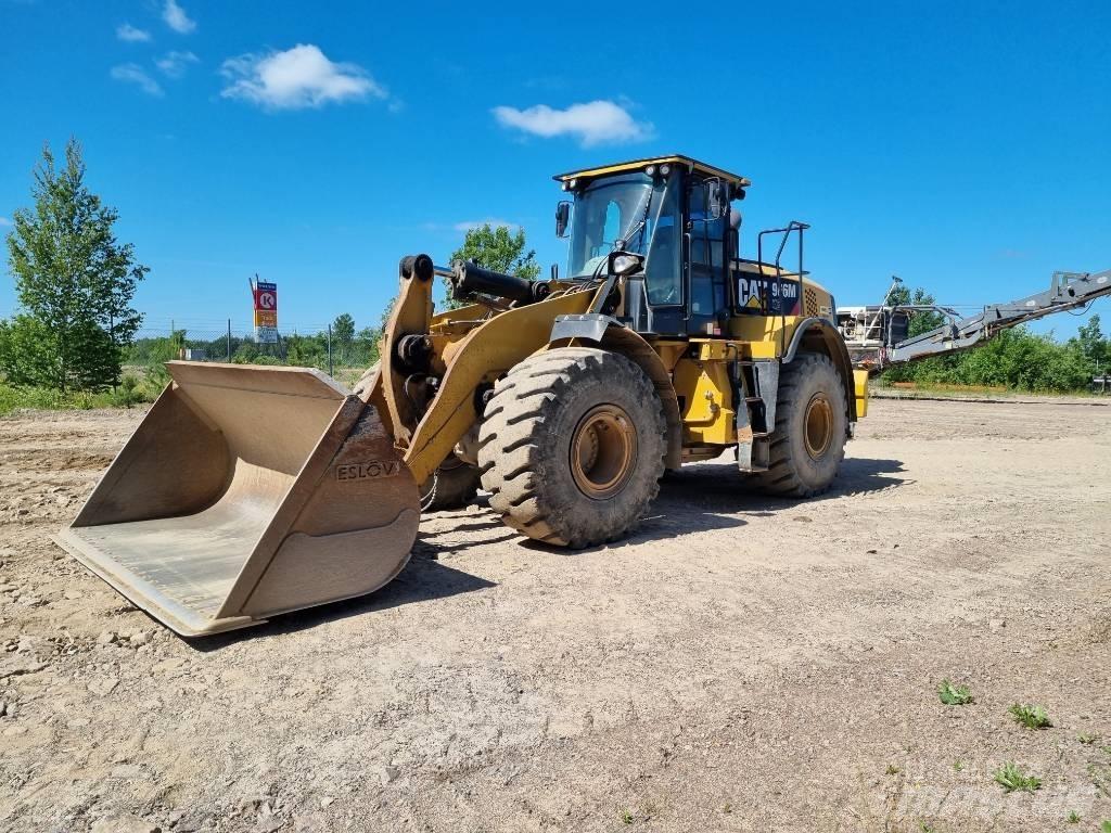 CAT 966 M Gumikerekes homlokrakodók