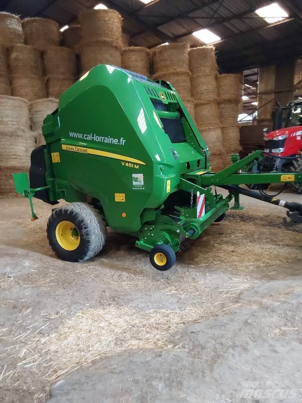 John Deere V 451 M Körbálázók