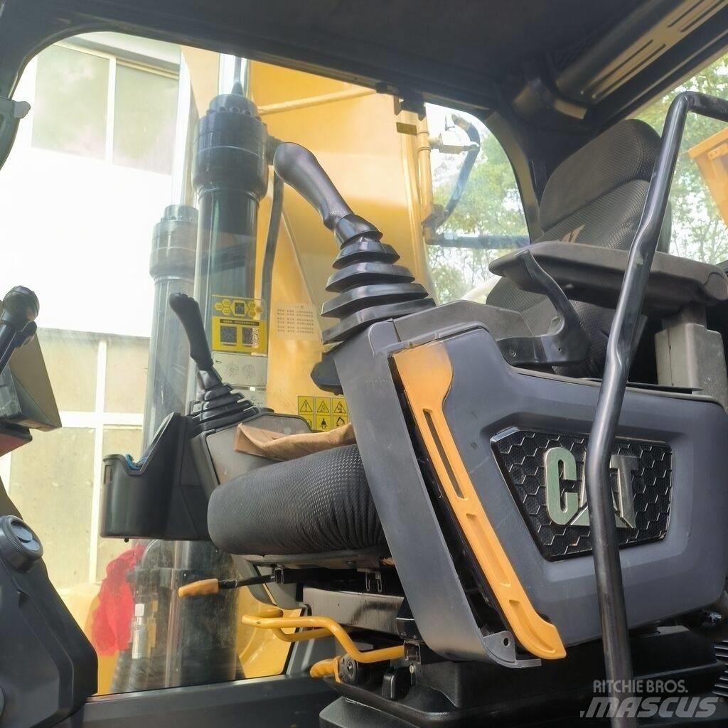 CAT 320 GC Lánctalpas kotrók