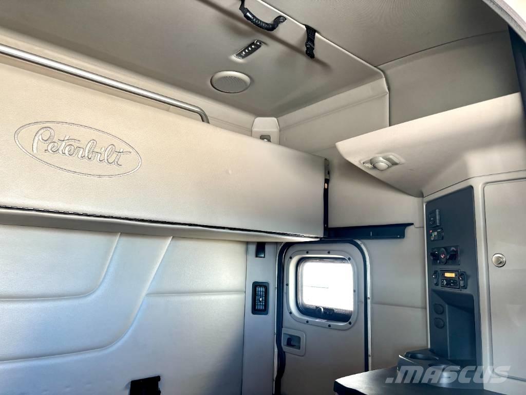 Peterbilt 567 Nyergesvontatók