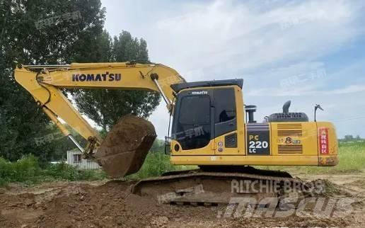 Komatsu PC 220-8 Mini kotrók < 7t