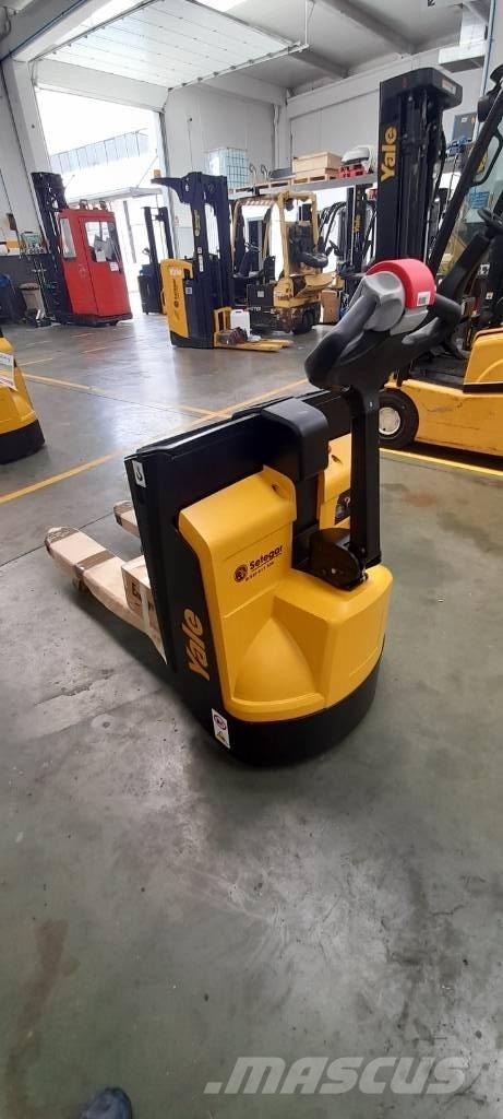 Yale MP16 Alacsony emelőkocsi