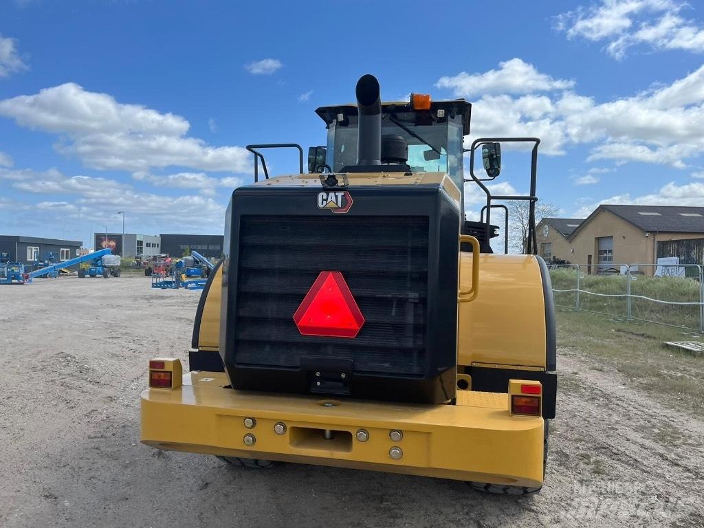 CAT 950 GC Gumikerekes homlokrakodók