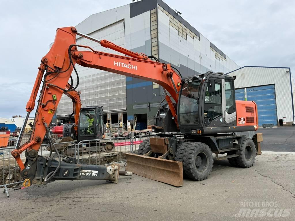 Hitachi ZX 140 W-3 Gumikerekes kotrók